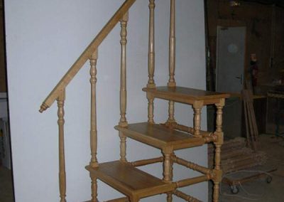 Rénovation-création-escalier-sur-mesure-menuiserie-traditionnelle-du-poher-à-Gourin-12-400x284